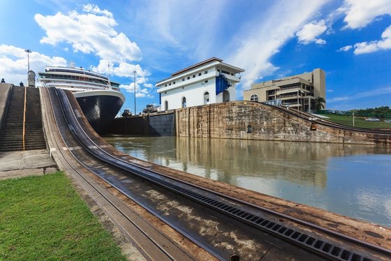 Panamský průplav a Gatúnské jezero