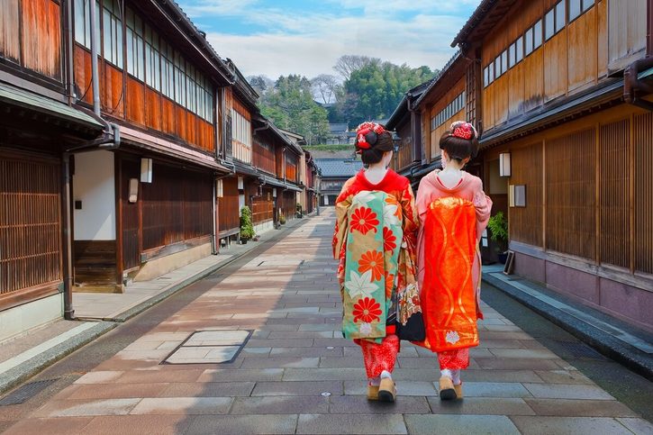 Kanazawa - Japonské gejši v oblasti Higashi-Chaya-gai.