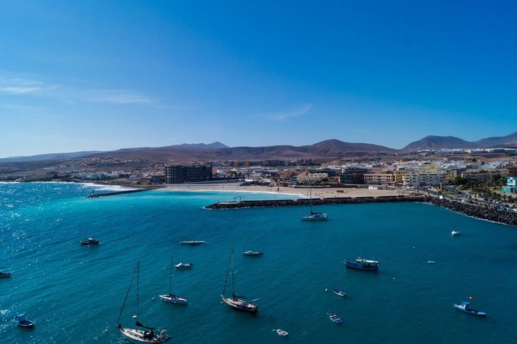 Fuerteventura - Přístav Puerto del Rosario.