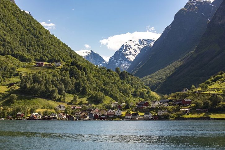 Flam - Pohled na norské městečko Flam 
