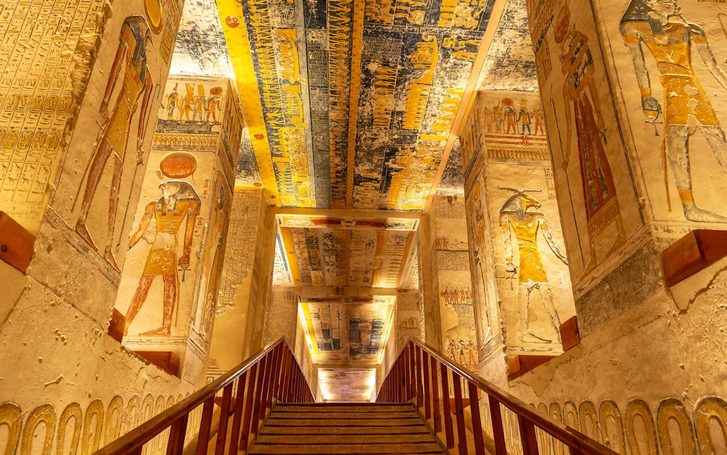 Luxor - Hrobka faraonů Ramesse V. a Ramesse VI. v Údolí králů