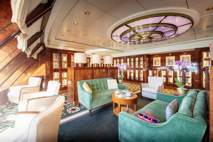 Knihovna - Queen Mary 2