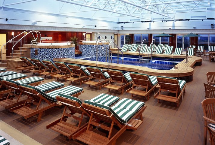 Krytý bazén - Queen Mary 2